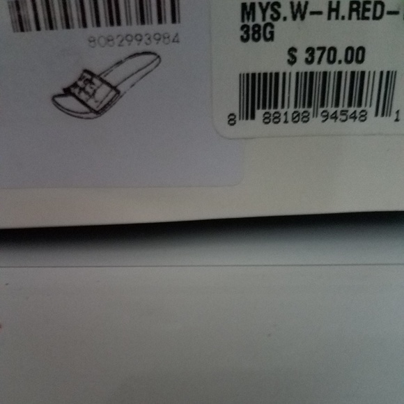 Gucci Slides - Picture 3 of 3